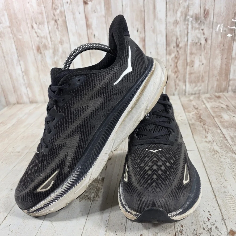 Hoka Clifton 9 Womens Running Shoes Black White 1127896 BWHT Size 9.5B